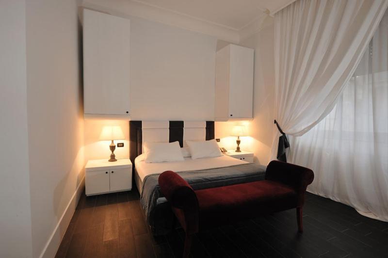 White House Hotel Foggia Room photo